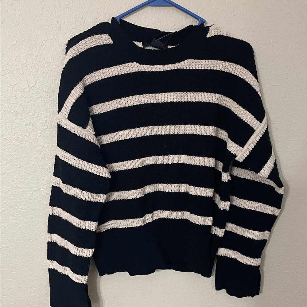 SANCTUARY SWEATER BLACK AND WHITE STRIPE-M